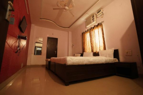 Hotel Gwala Guest House By WB Inn, Vrindaban Khadar